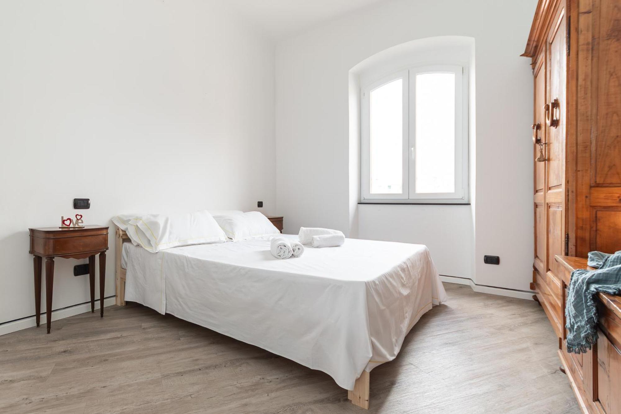 Spacious 3-Bedroom Apartment - 10 Min To City Center & 5 Min To Gaslini Hospital Genoa Luaran gambar